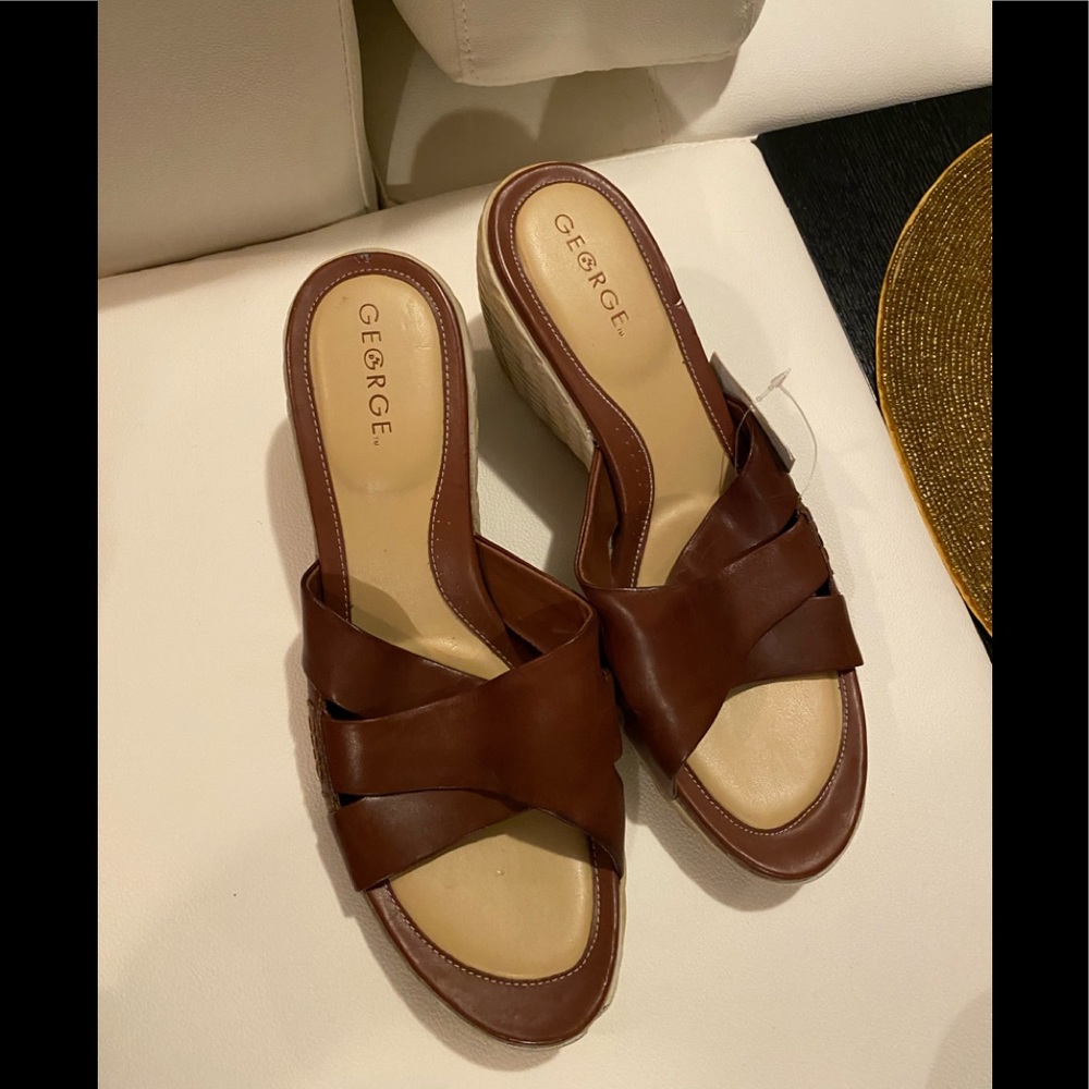 Brand new brown sandals